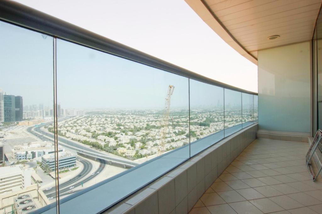 Апартаменты 1 Bhk - Concorde Tower - Jlt Cluster H Дубай Экстерьер фото